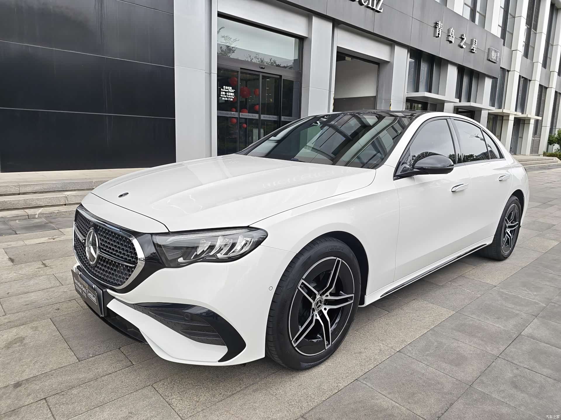 Mercedes-Benz E-Class, 2025 2
