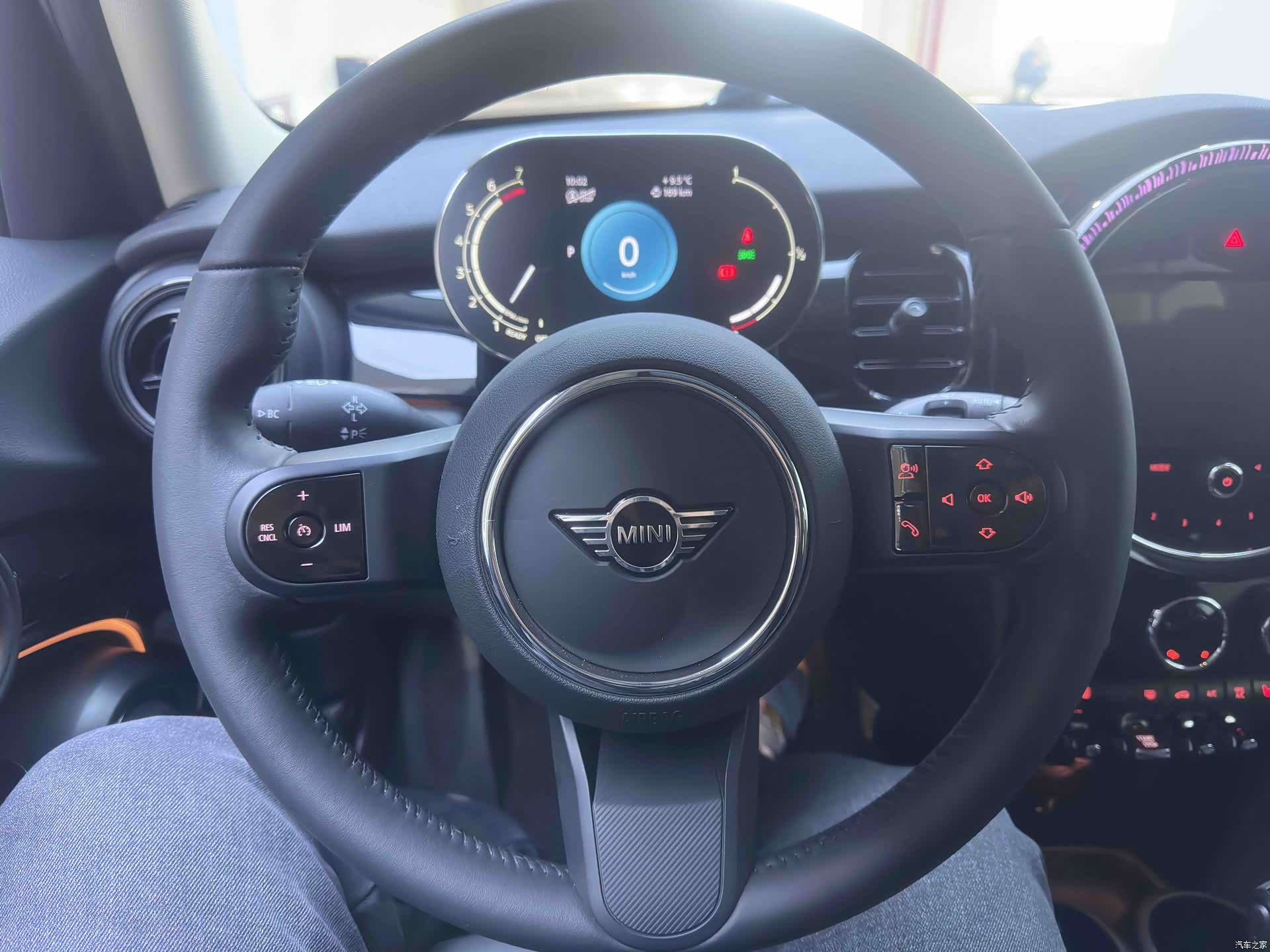 Mini Cooper, 2023 13