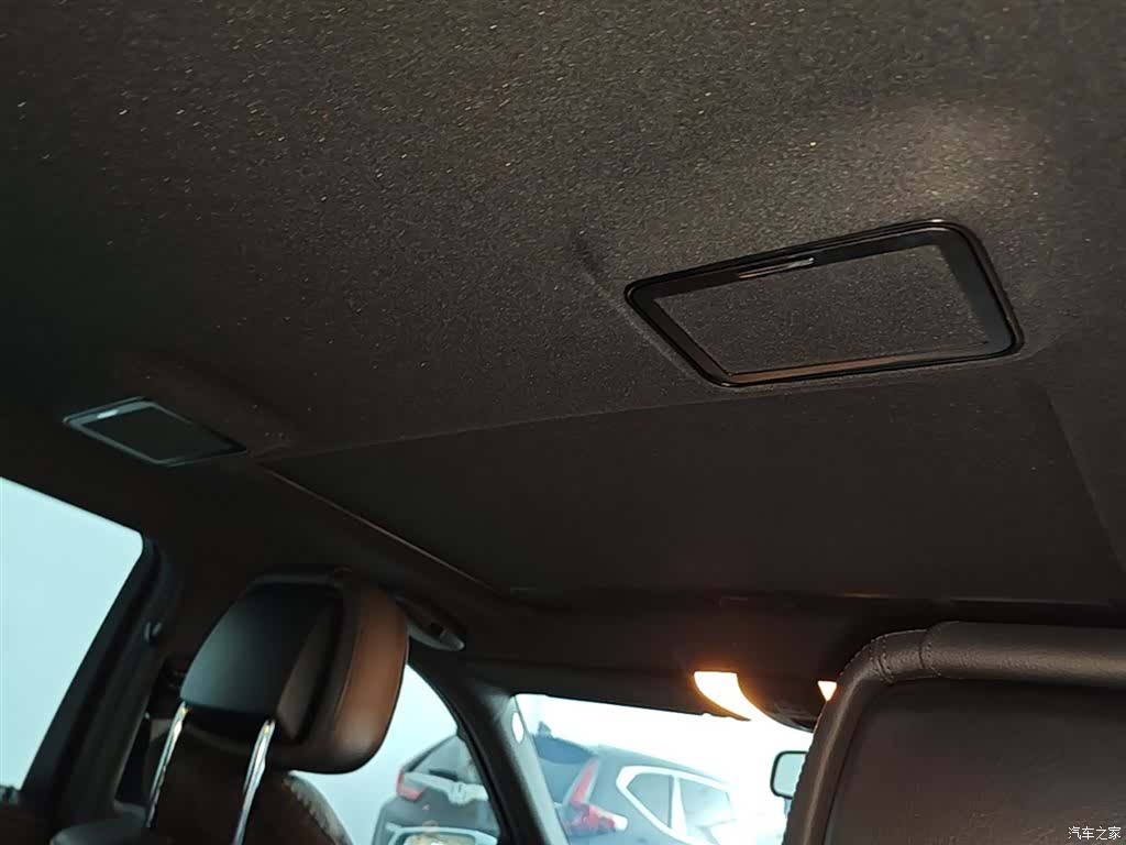 Mercedes-Benz E-Class, 2015 18