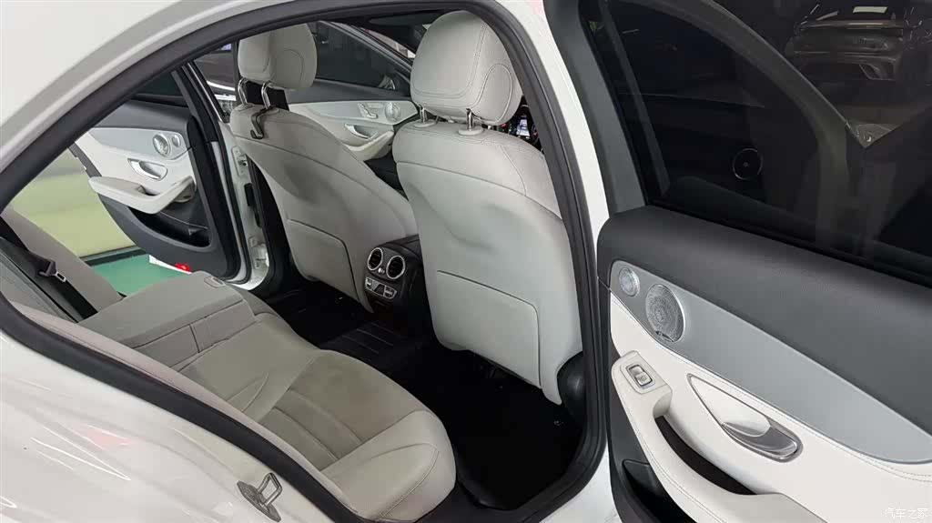 Mercedes-Benz C-Class, 2018 8