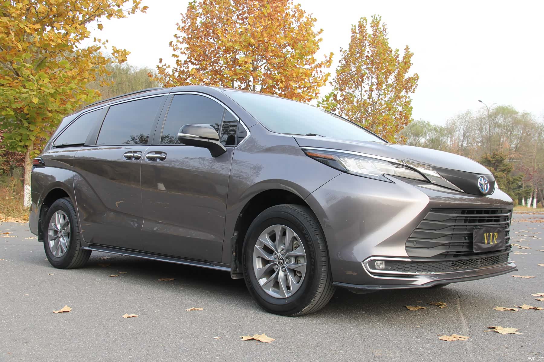 Toyota Sienna, 2022 3