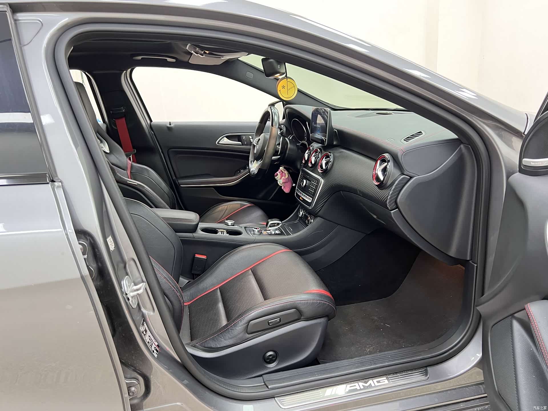 Mercedes-Benz A-Class, 2016 32