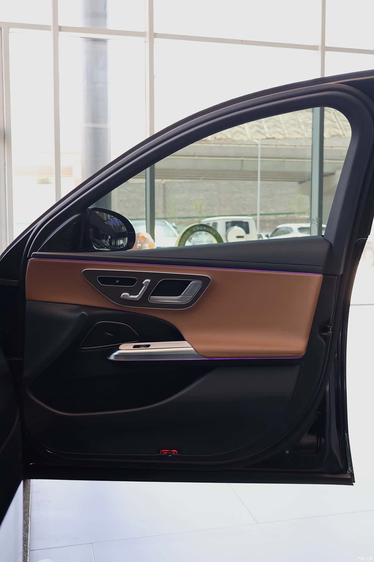 Mercedes-Benz E-Class, 2026 13