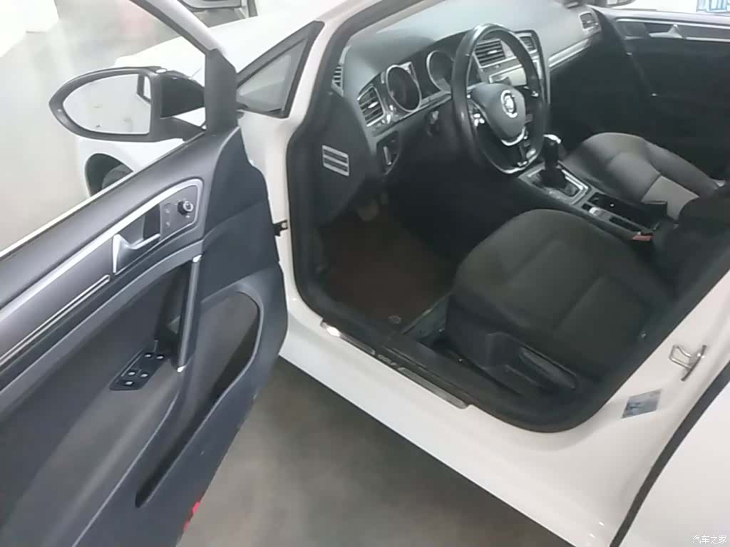 Volkswagen Golf, 2017 16