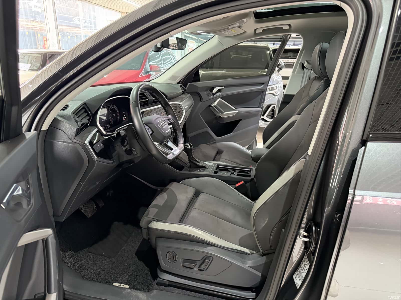 Audi Q3, 2023 9