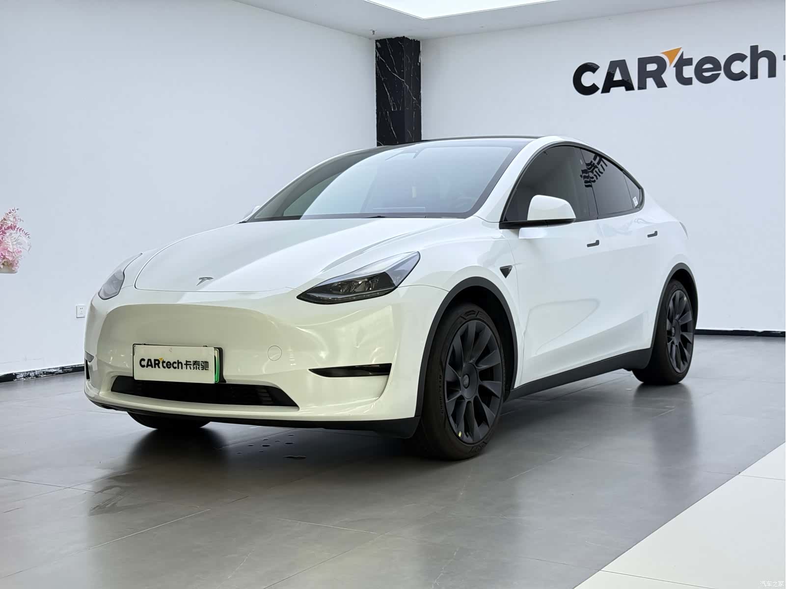 Tesla Model Y, 2022 1