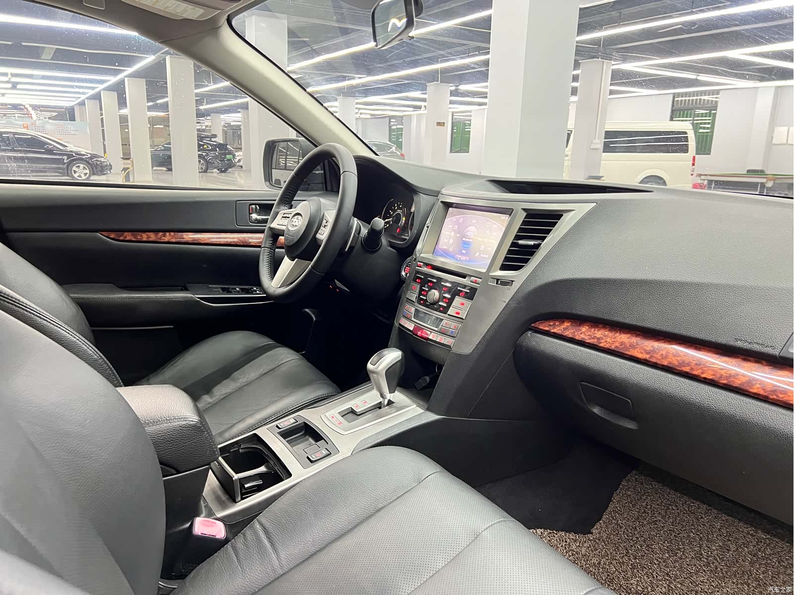 Subaru Legacy, 2011 15
