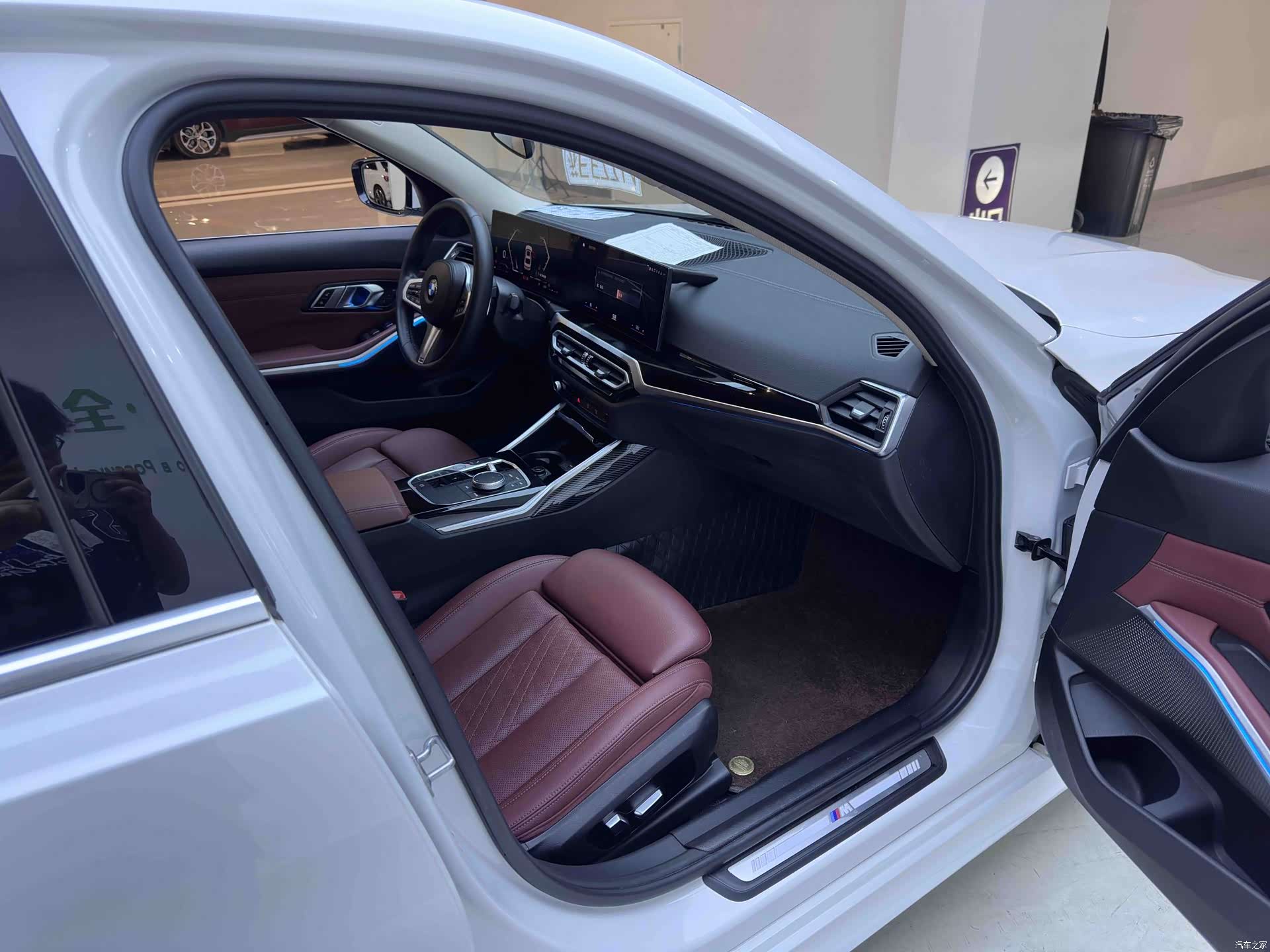 BMW 3 Series, 2023 11
