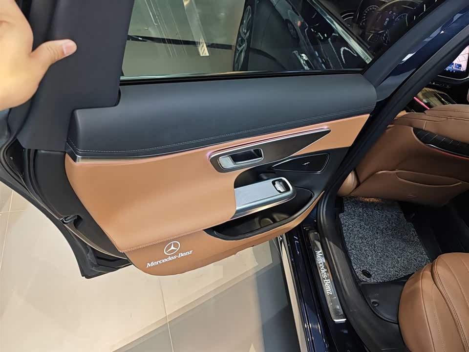 Mercedes-Benz E-class Mercedes-Benz E-class