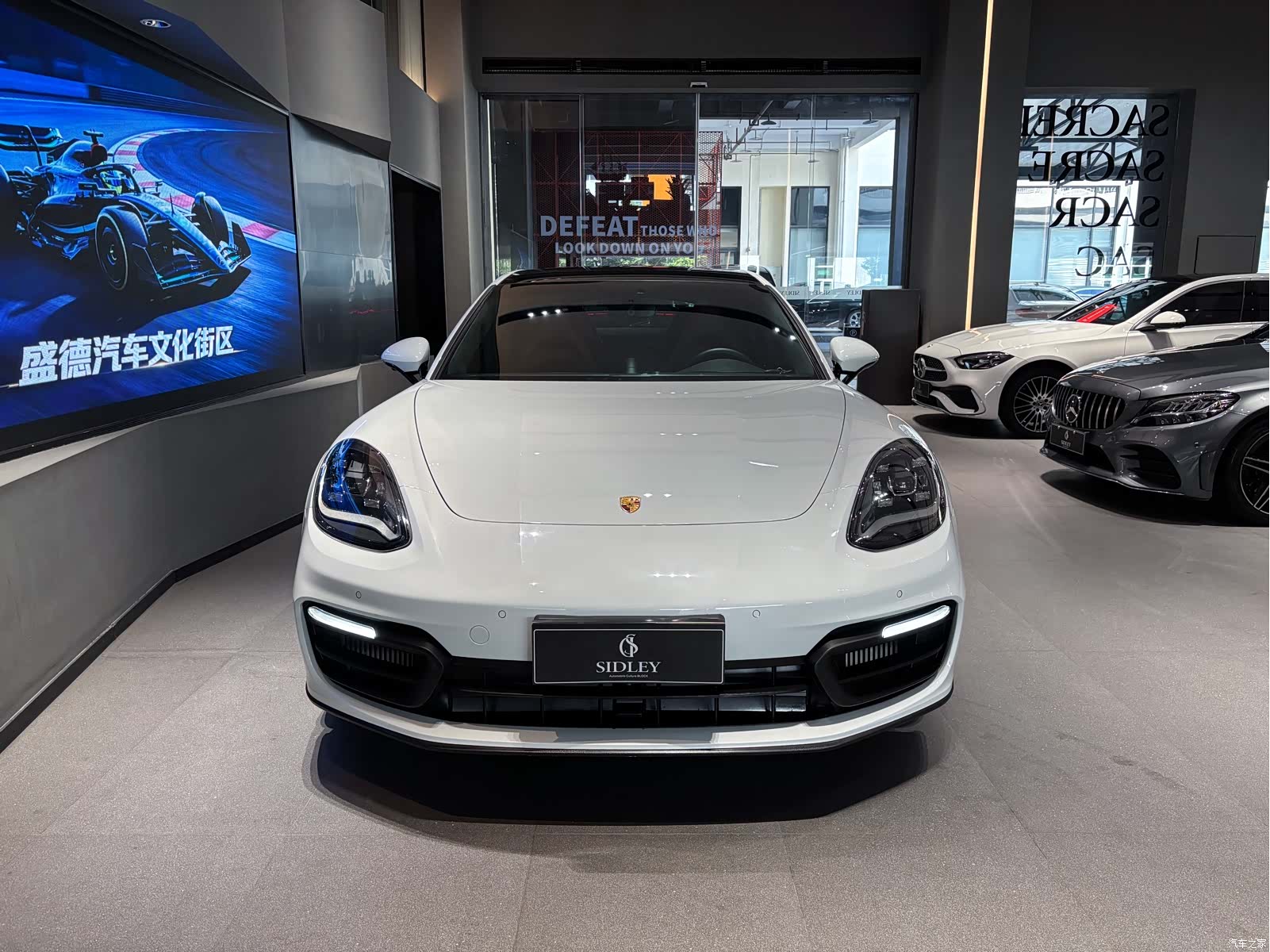 Porsche Panamera, 2022 2