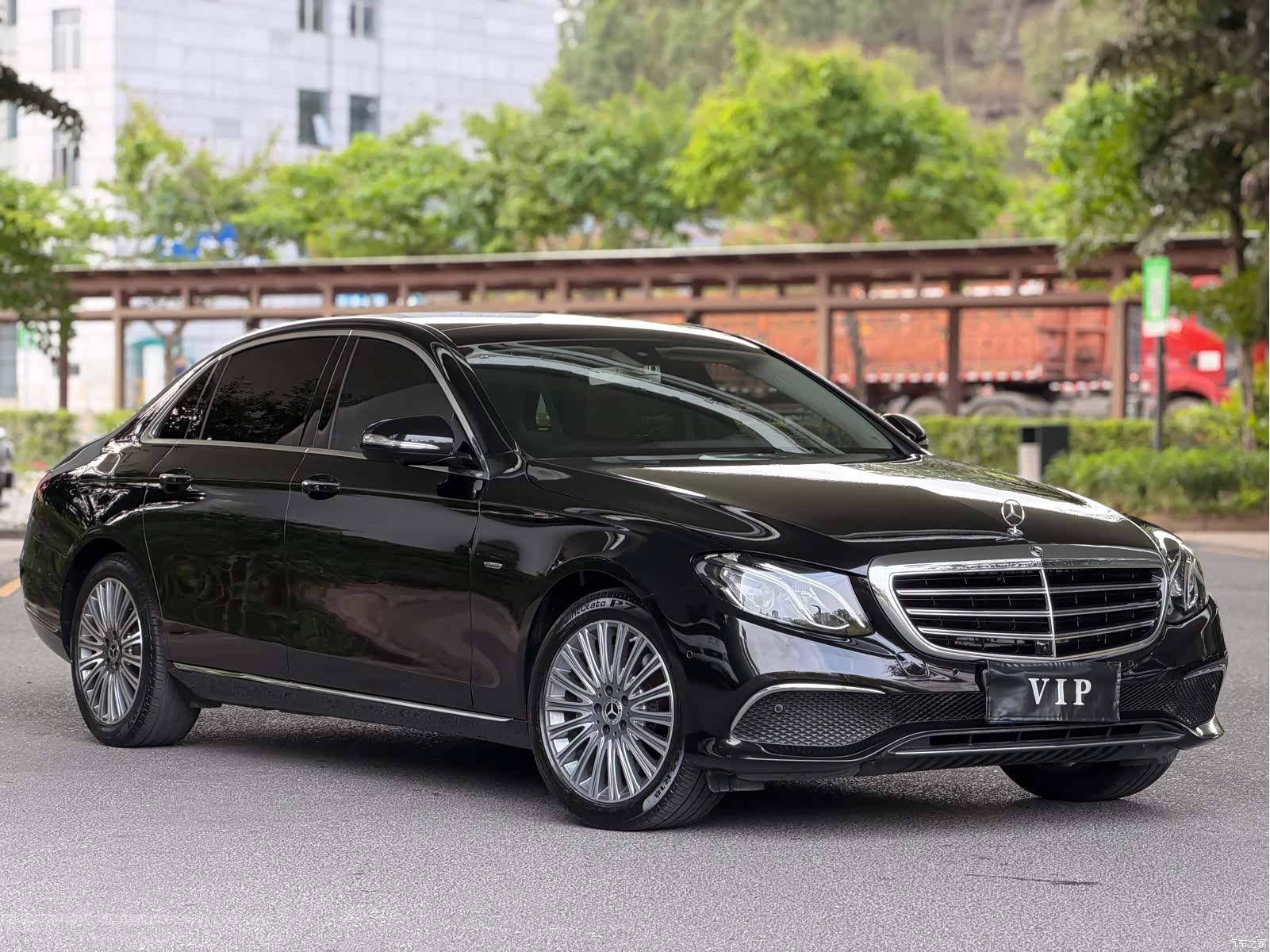 Mercedes-Benz E-Class, 2020 3