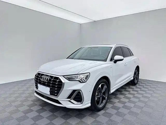 Audi Q3 2022 — купить из Китая под заказ