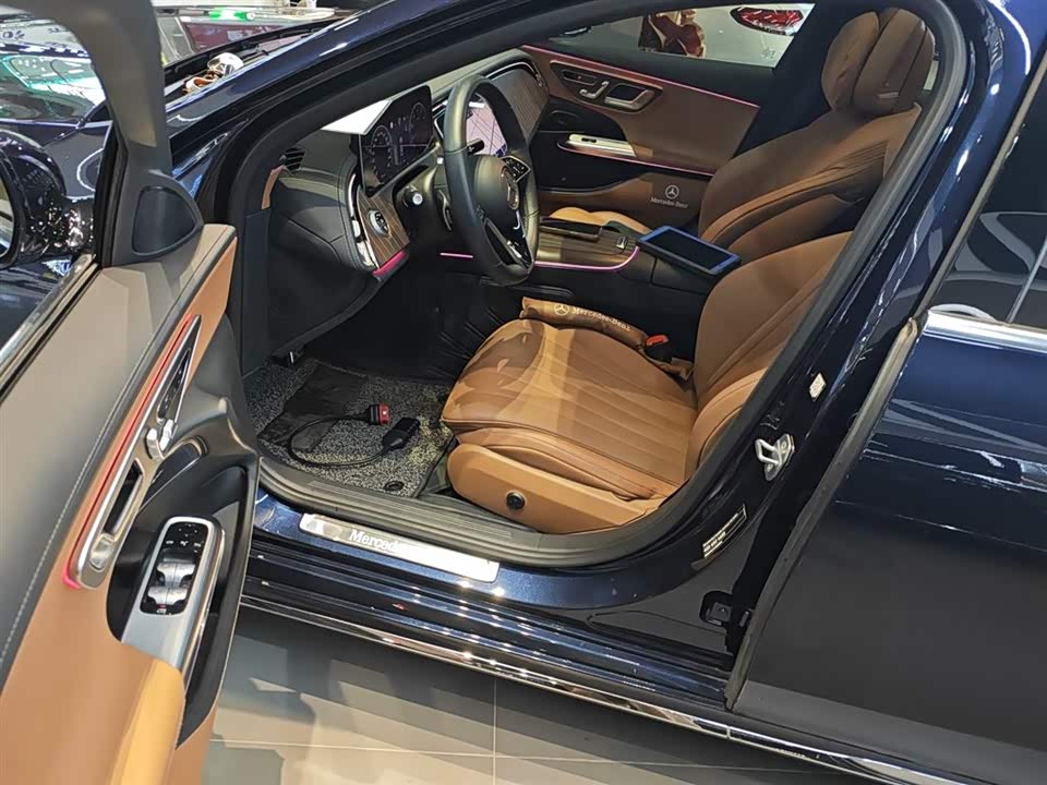 Mercedes-Benz E-class Mercedes-Benz E-class