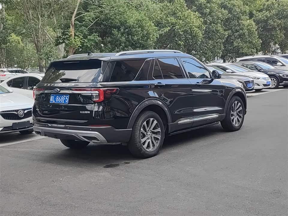 Ford Explorer Ford Explorer