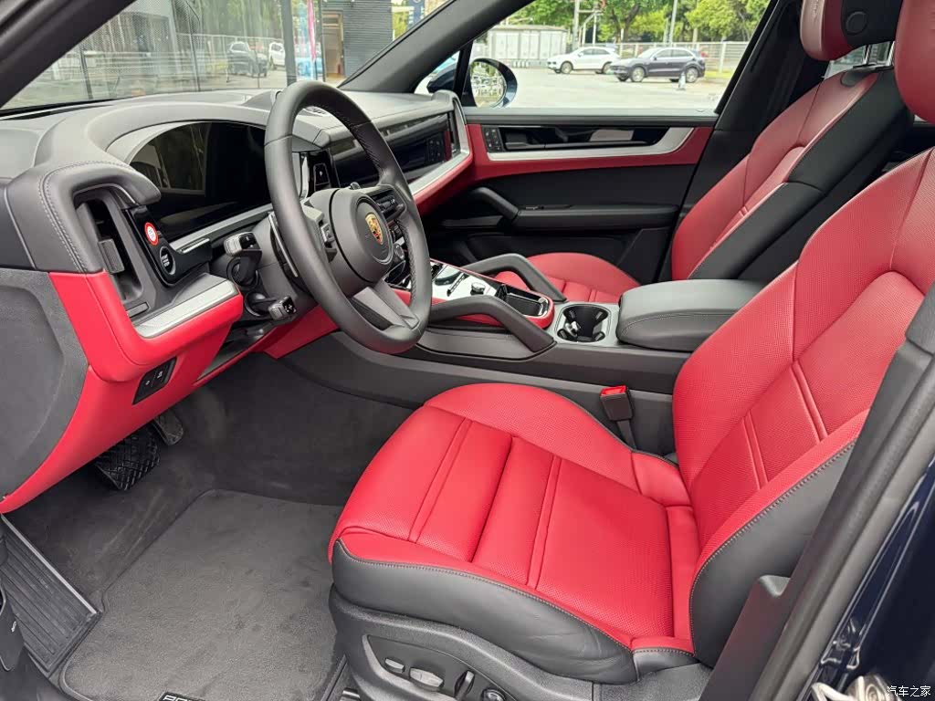 Porsche Cayenne, 2025 6