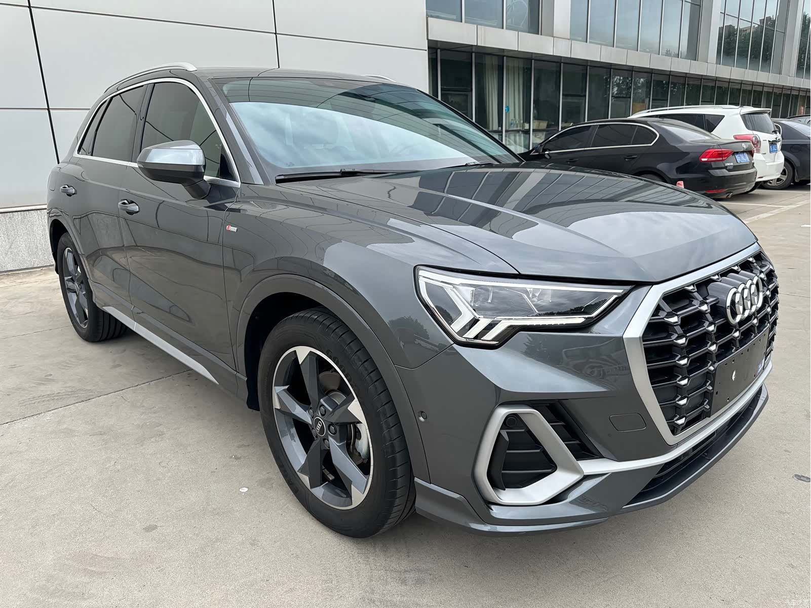 Audi Q3, 2022 3