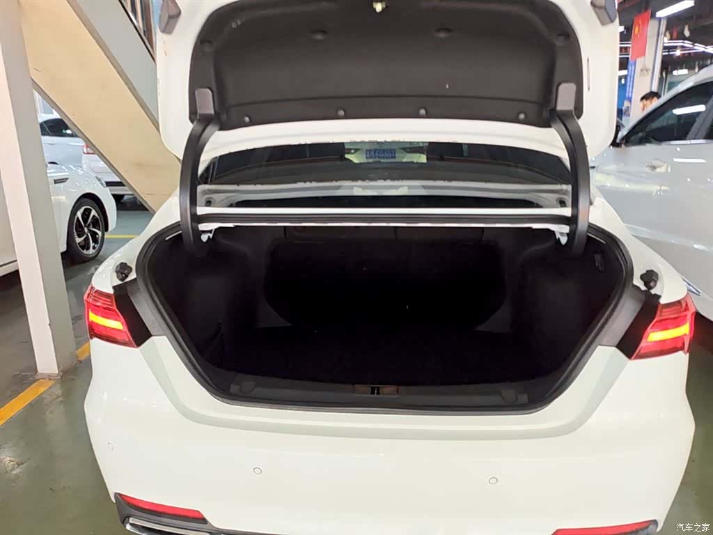 Geely Binray, 2019 19