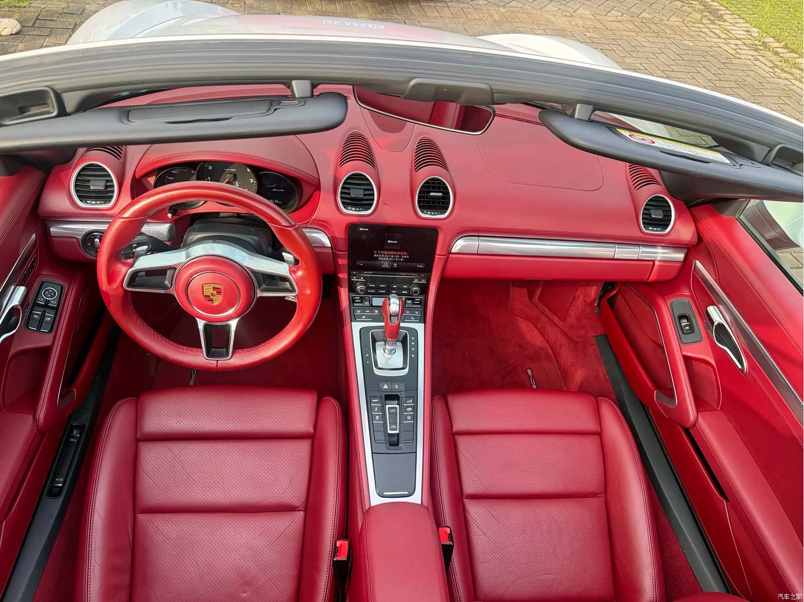 Porsche Boxster, 2021 все фото