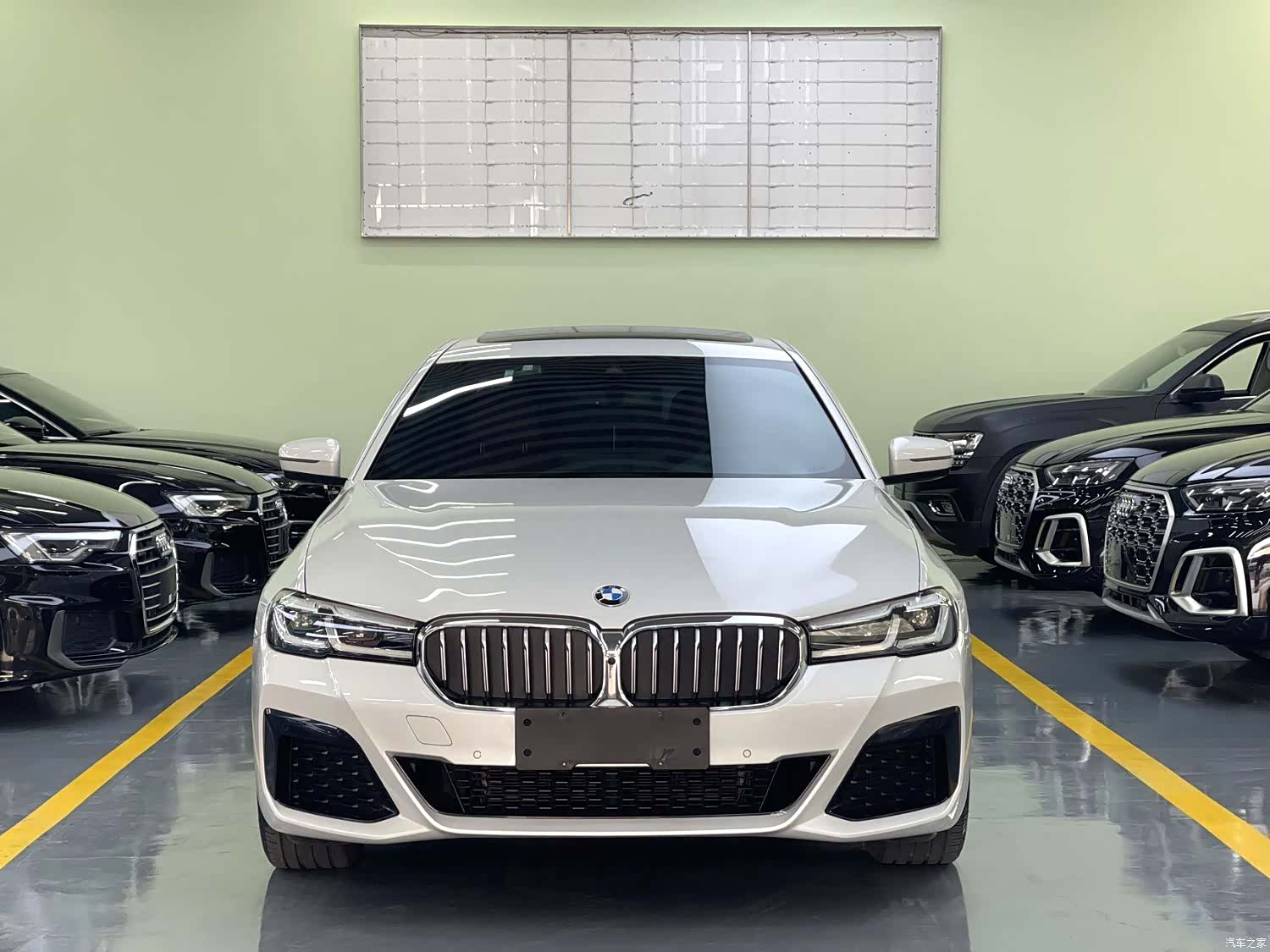 BMW 5 Series, 2023 2