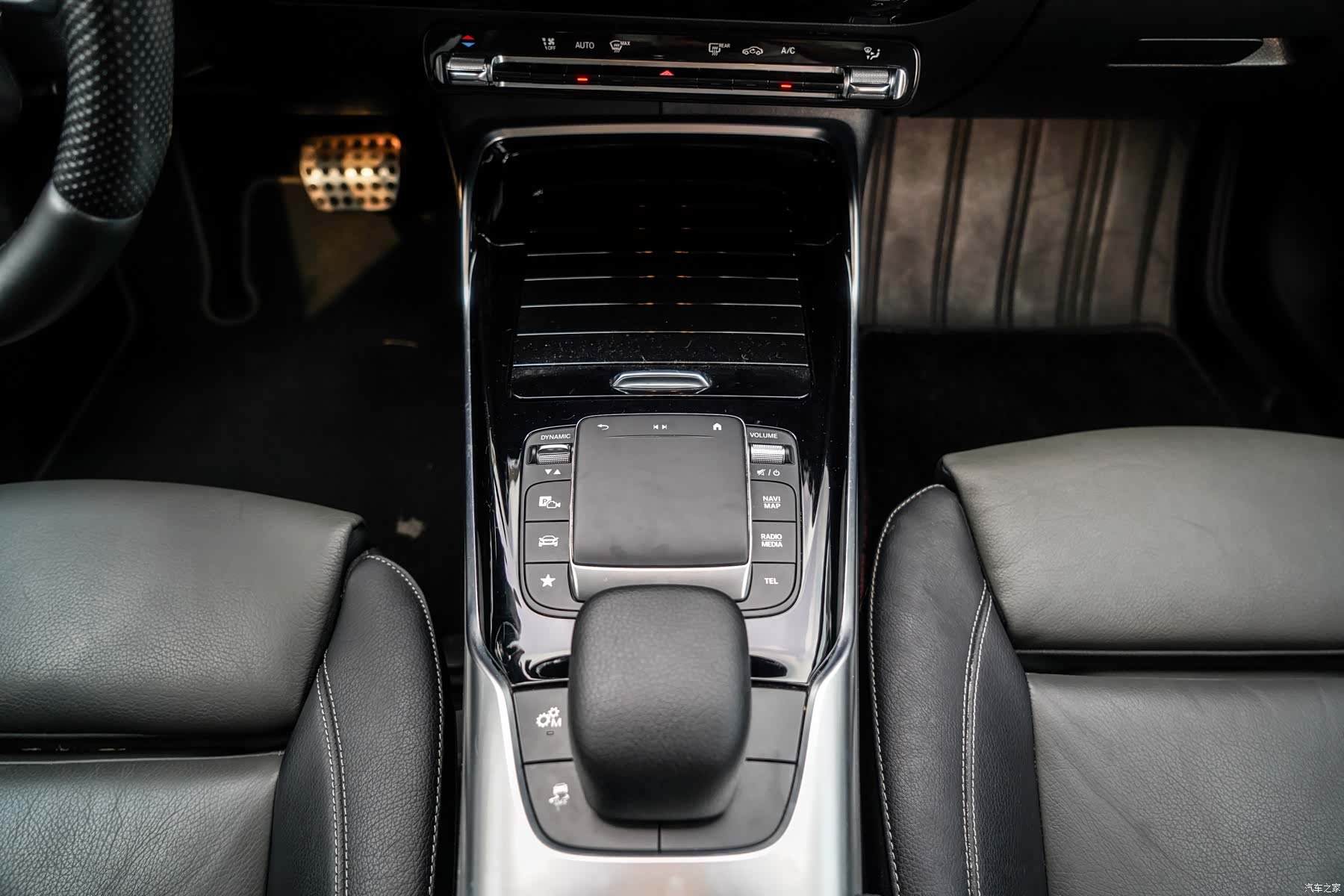 Mercedes-Benz CLA, 2022 17