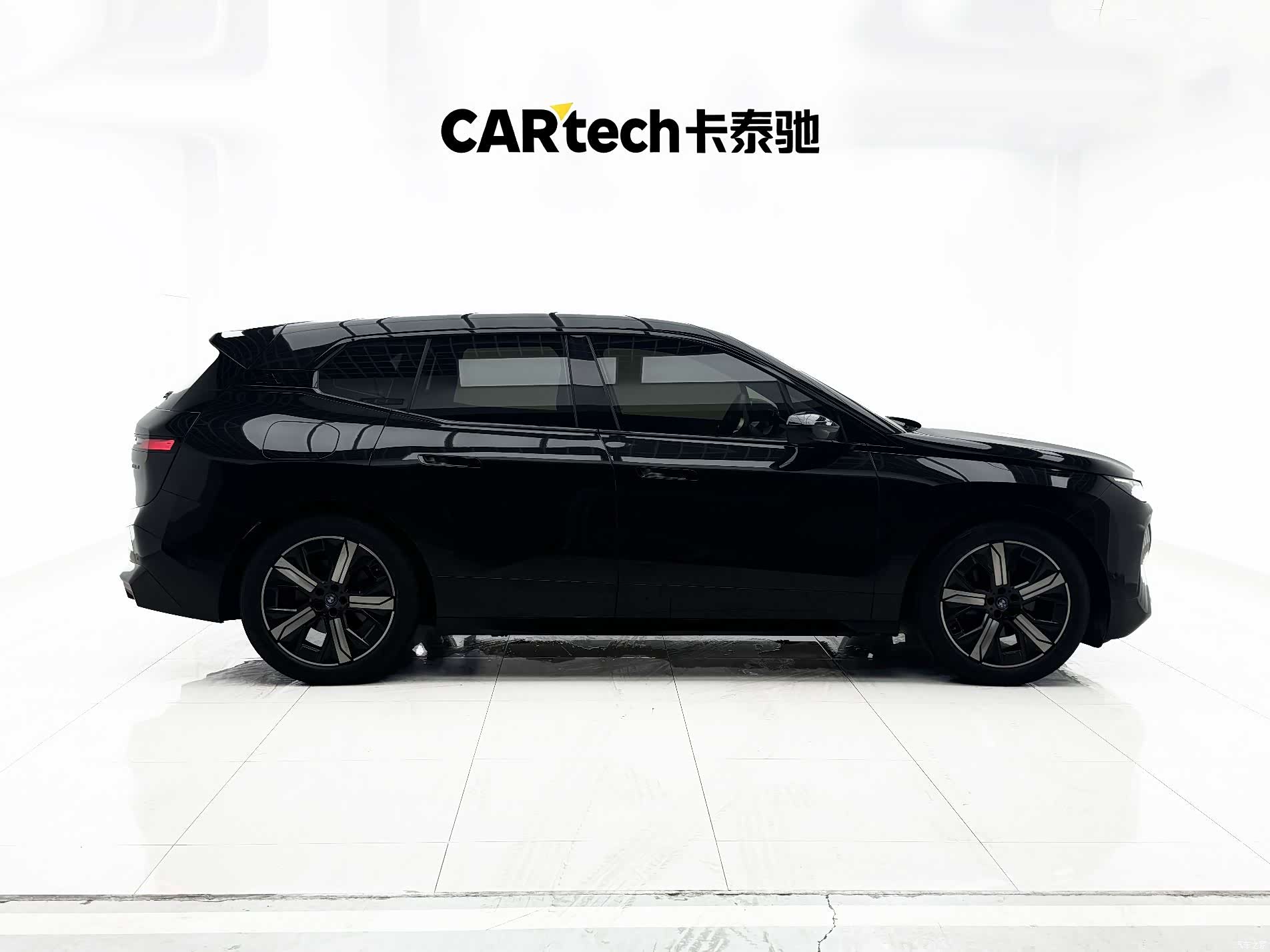 BMW iX, 2023 4