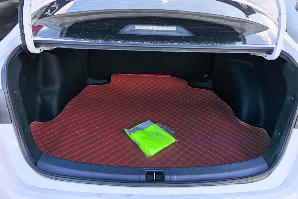 Toyota Corolla, 2024 4
