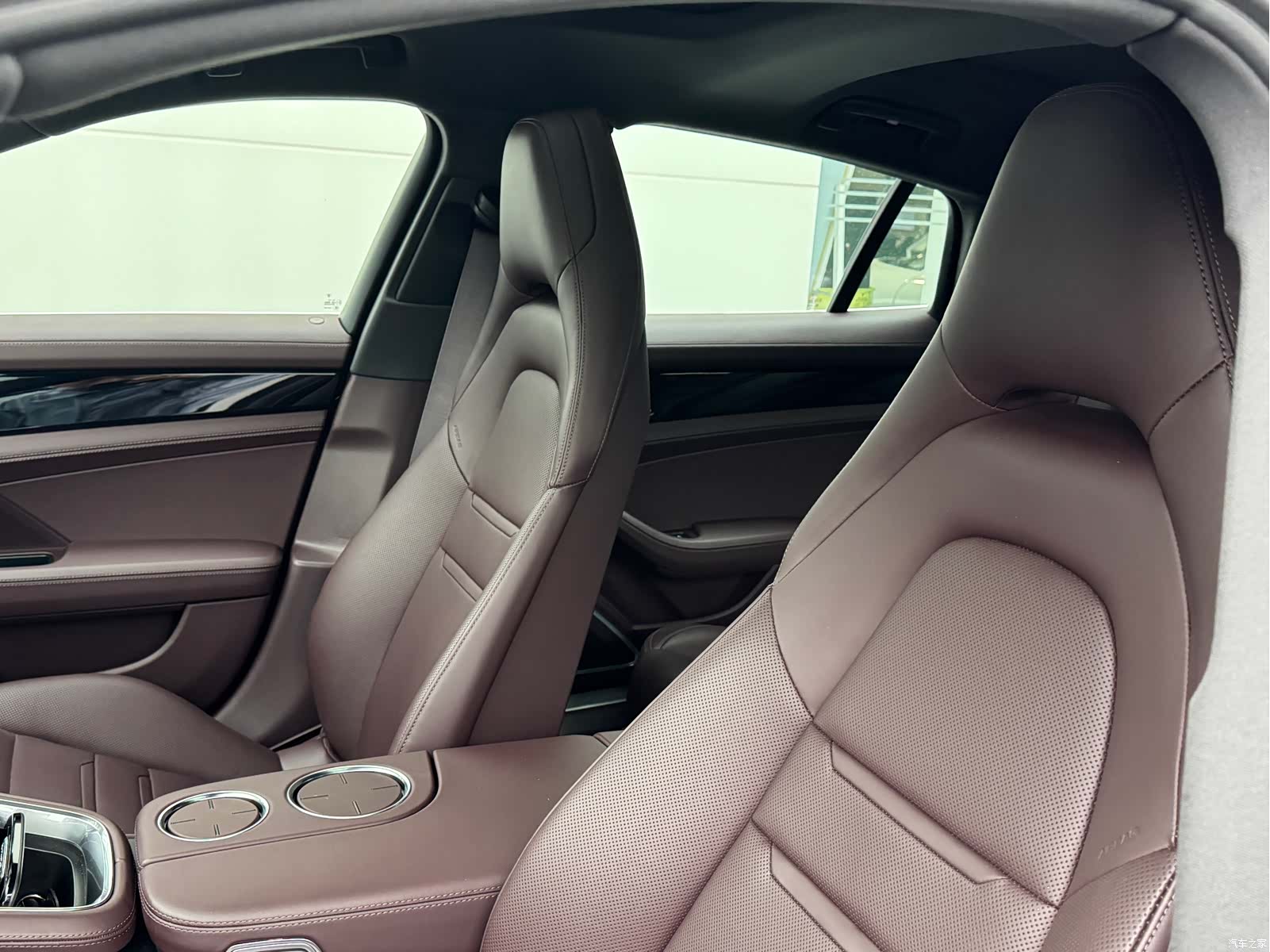 Porsche Panamera, 2022 12