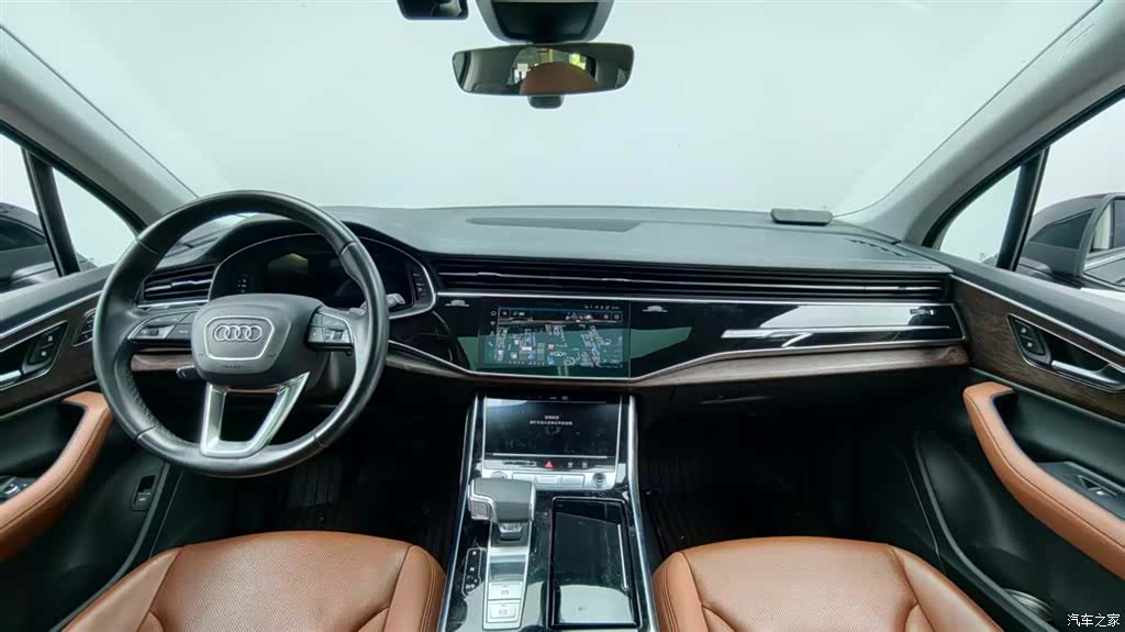Audi Q7, 2023 10
