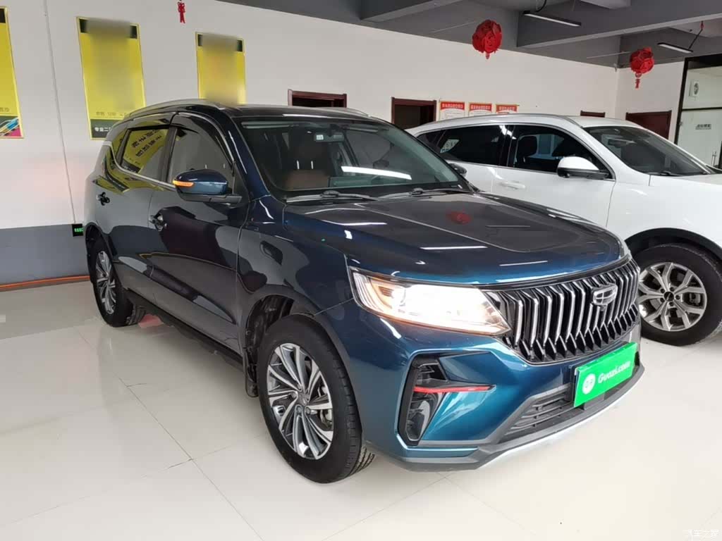 Geely X6, 2022 4