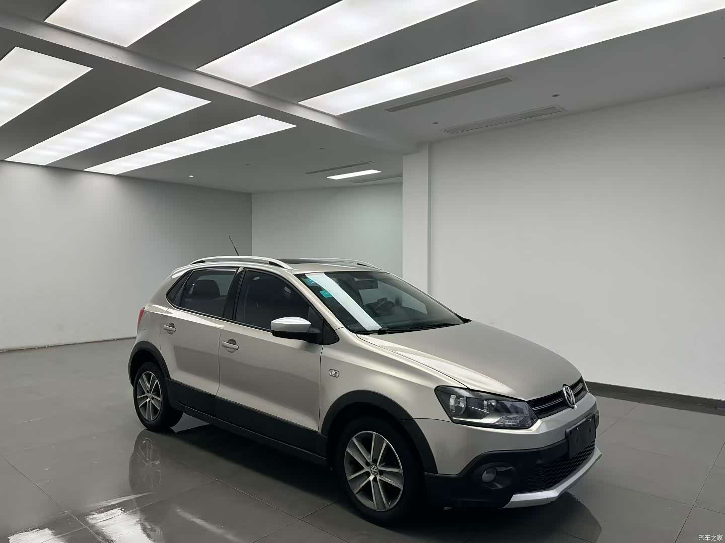 Volkswagen Polo, 2014 3