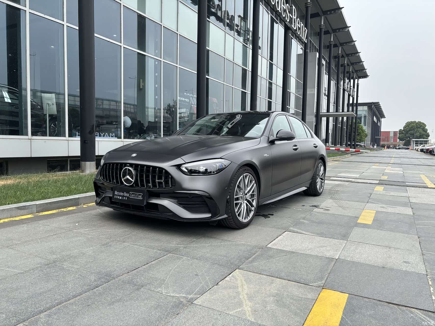 Mercedes-Benz C-Class, 2025 1