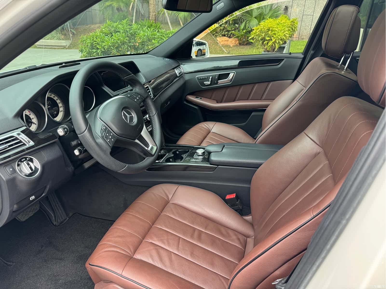 Mercedes-Benz E-Class, 2014 4