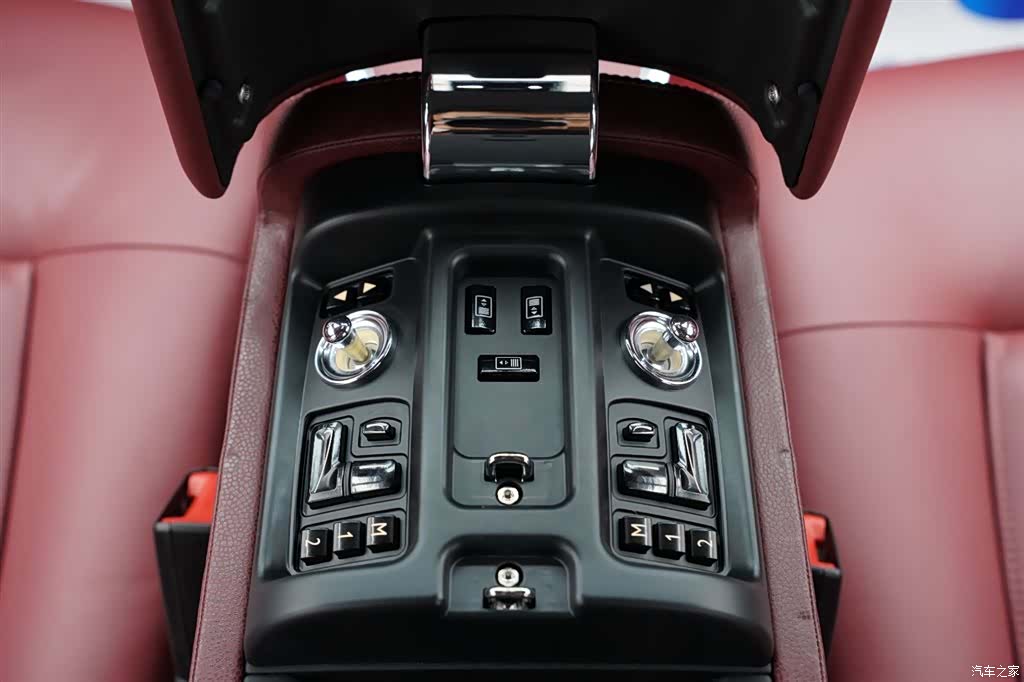 Rolls-Royce Phantom, 2013 19