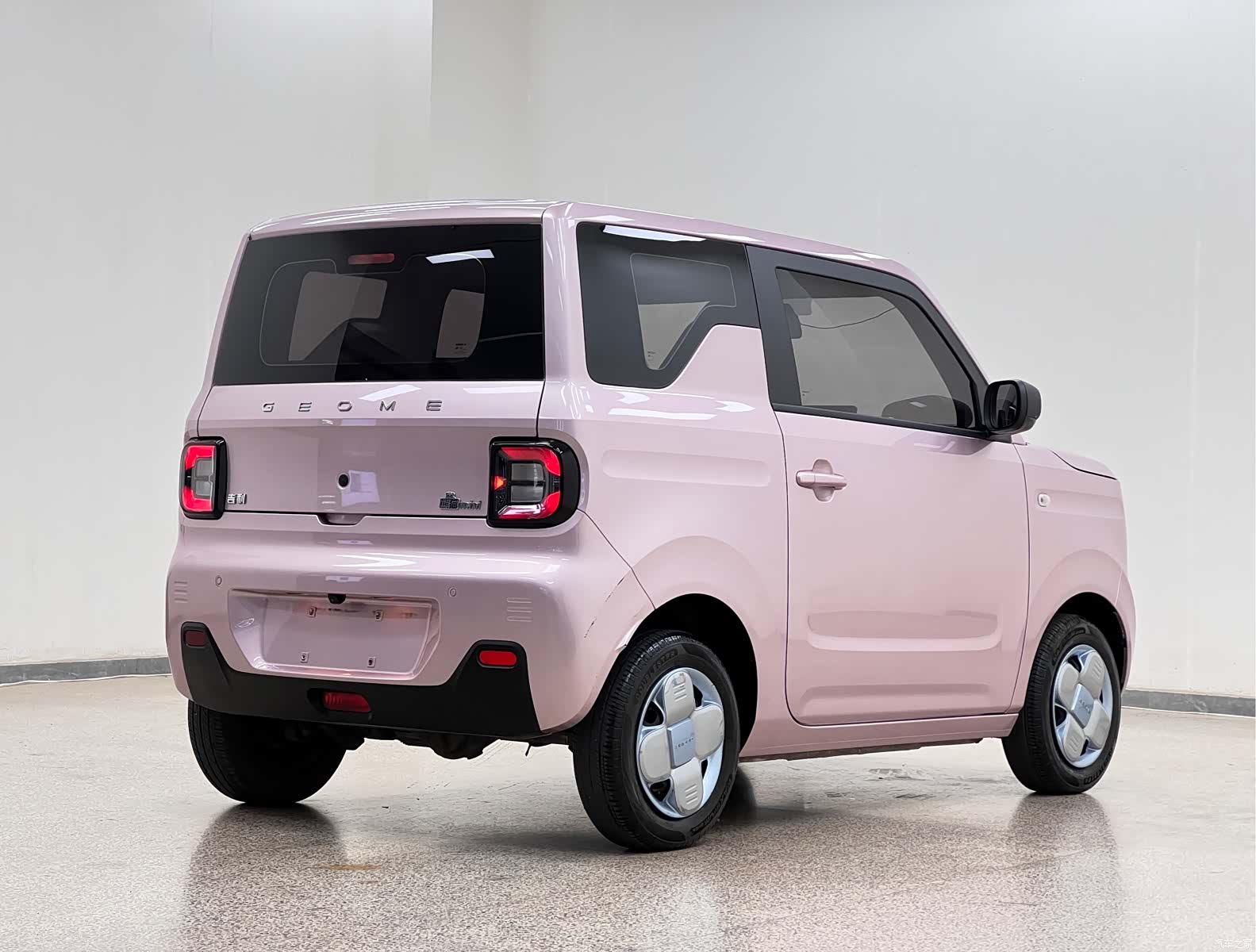 Geely Panda, 2024 7