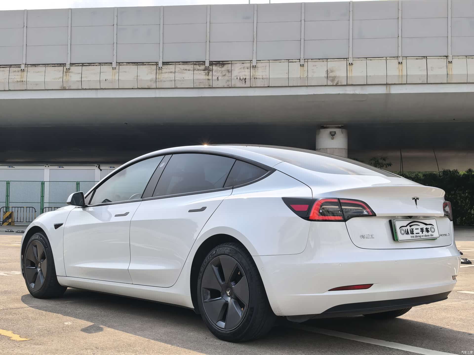 Tesla Model 3, 2021 10
