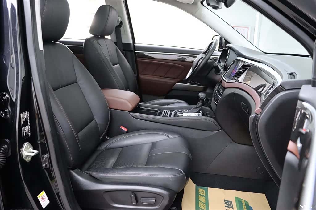 Trumpchi GS8, 2019 19