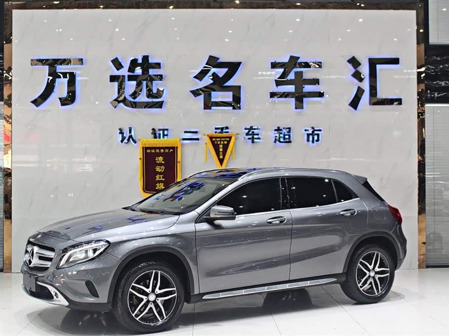 Mercedes-Benz GLA 2016 GLA 220 4MATIC Fashion