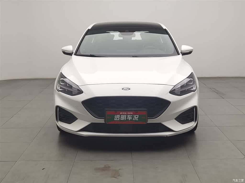 Ford Focus, 2021 3