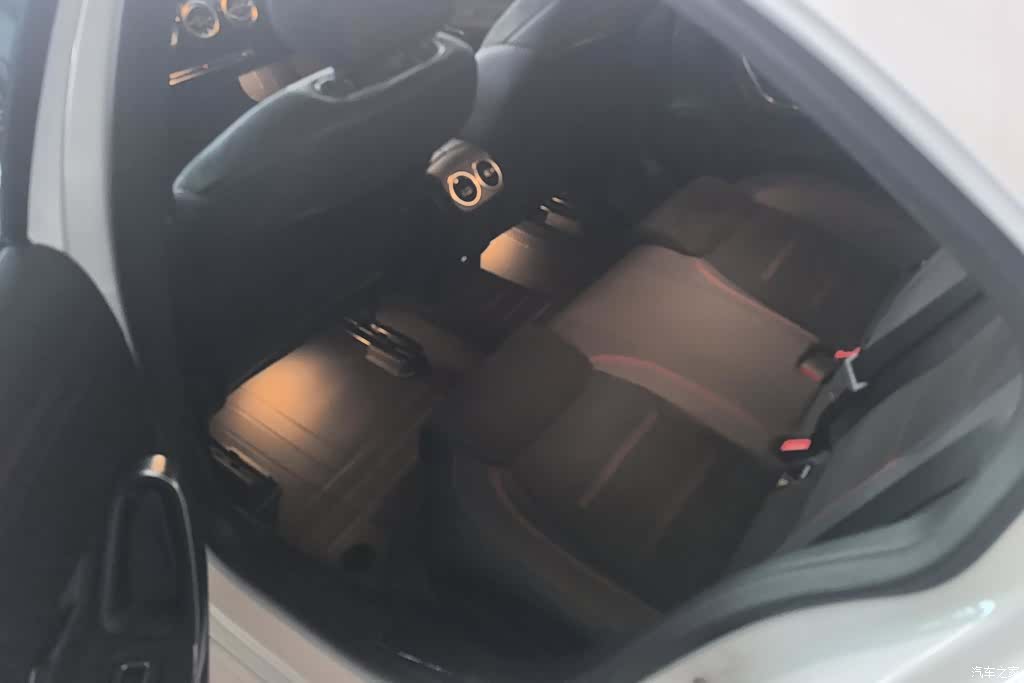 Mercedes-Benz A-Class, 2024 10