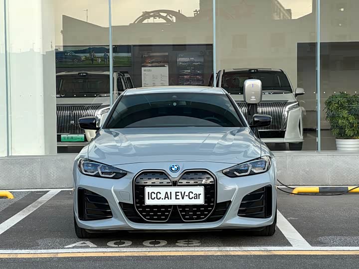 BMW i4 2023 eDrive40