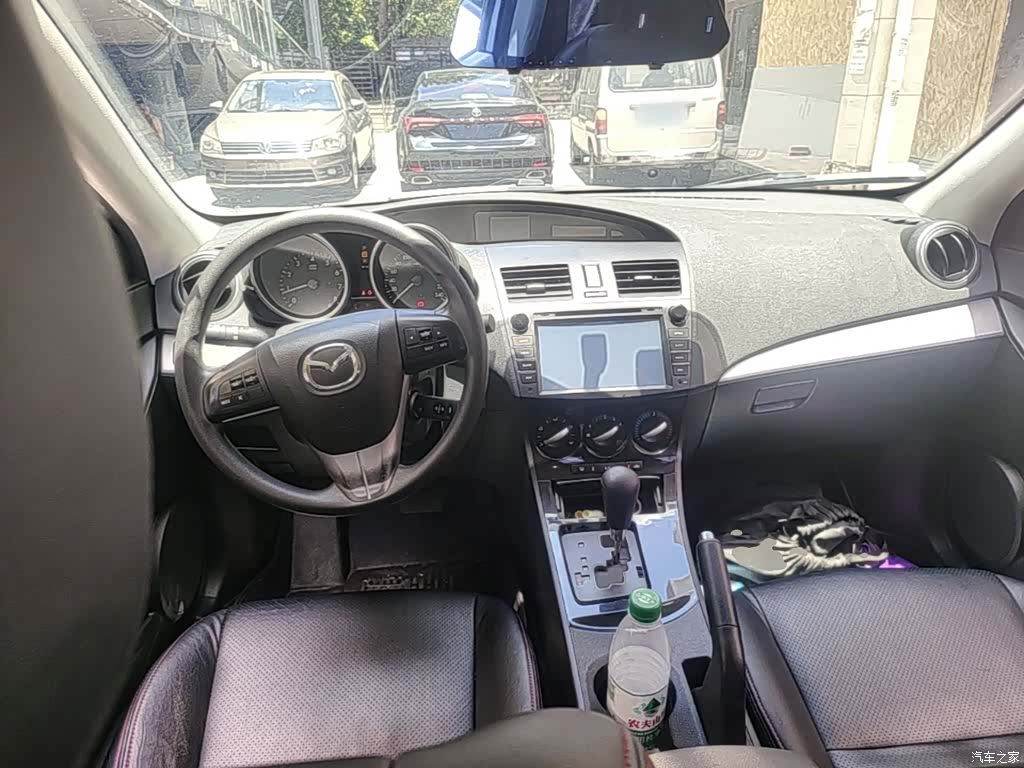 Mazda 3, 2015 10