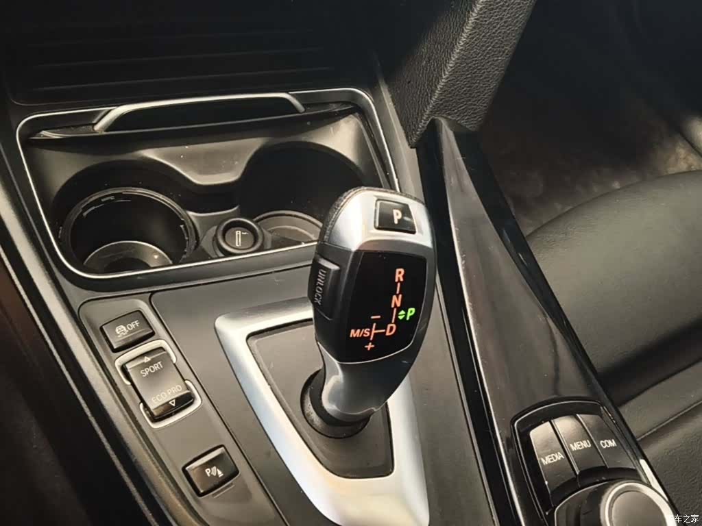 BMW 3 Series, 2018 10