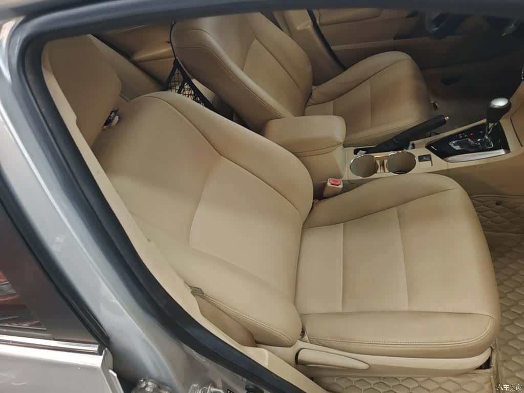 Toyota Corolla, 2015 25
