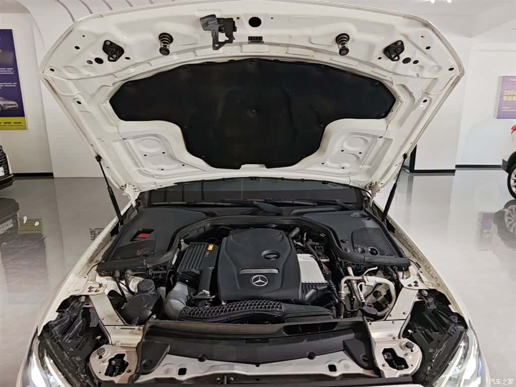 Mercedes-Benz E-Class, 2018 20