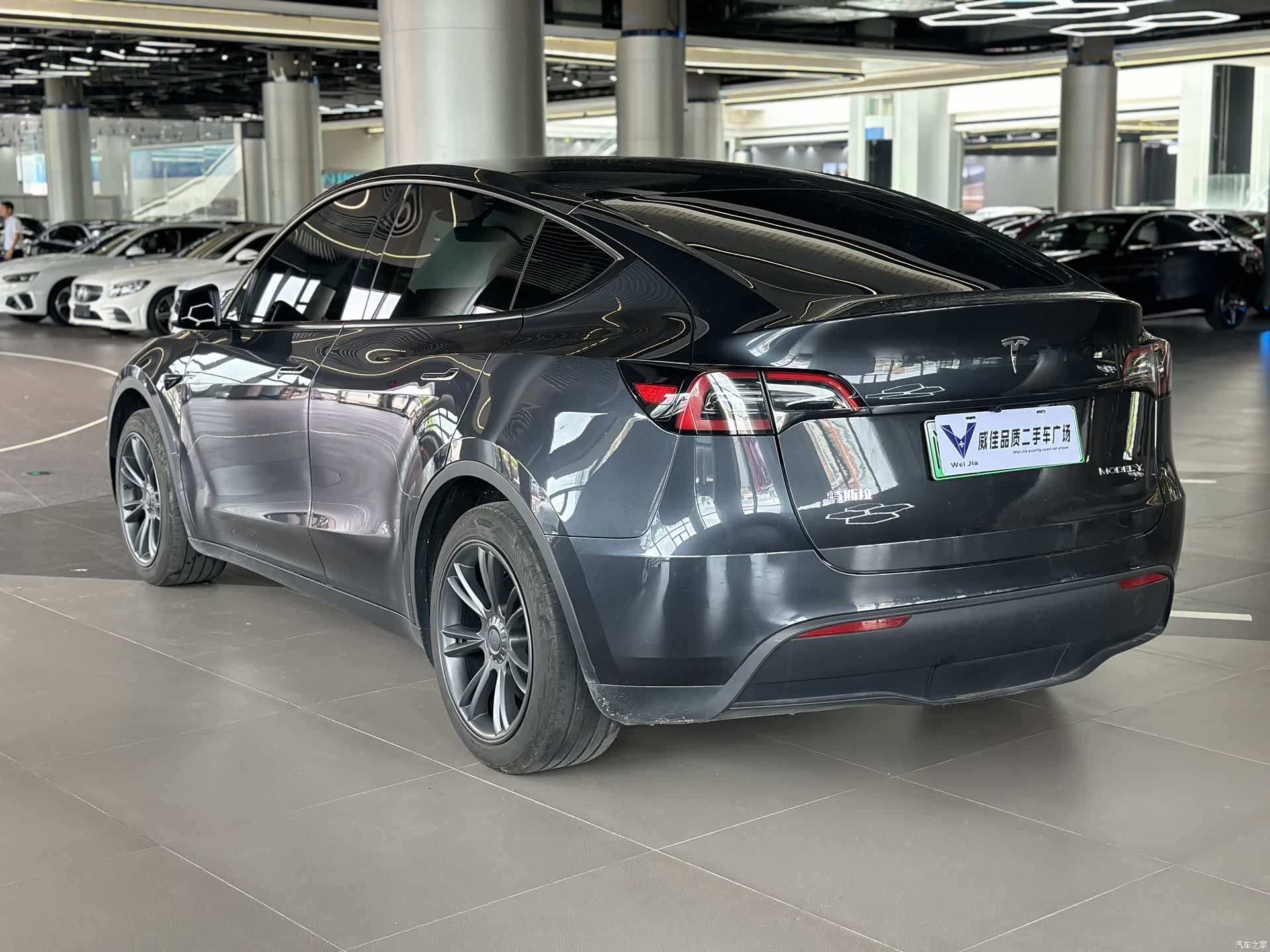 Tesla Model Y, 2024 7
