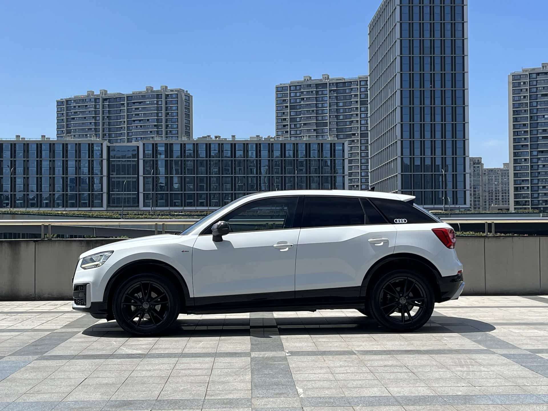 Audi Q2L, 2020 4