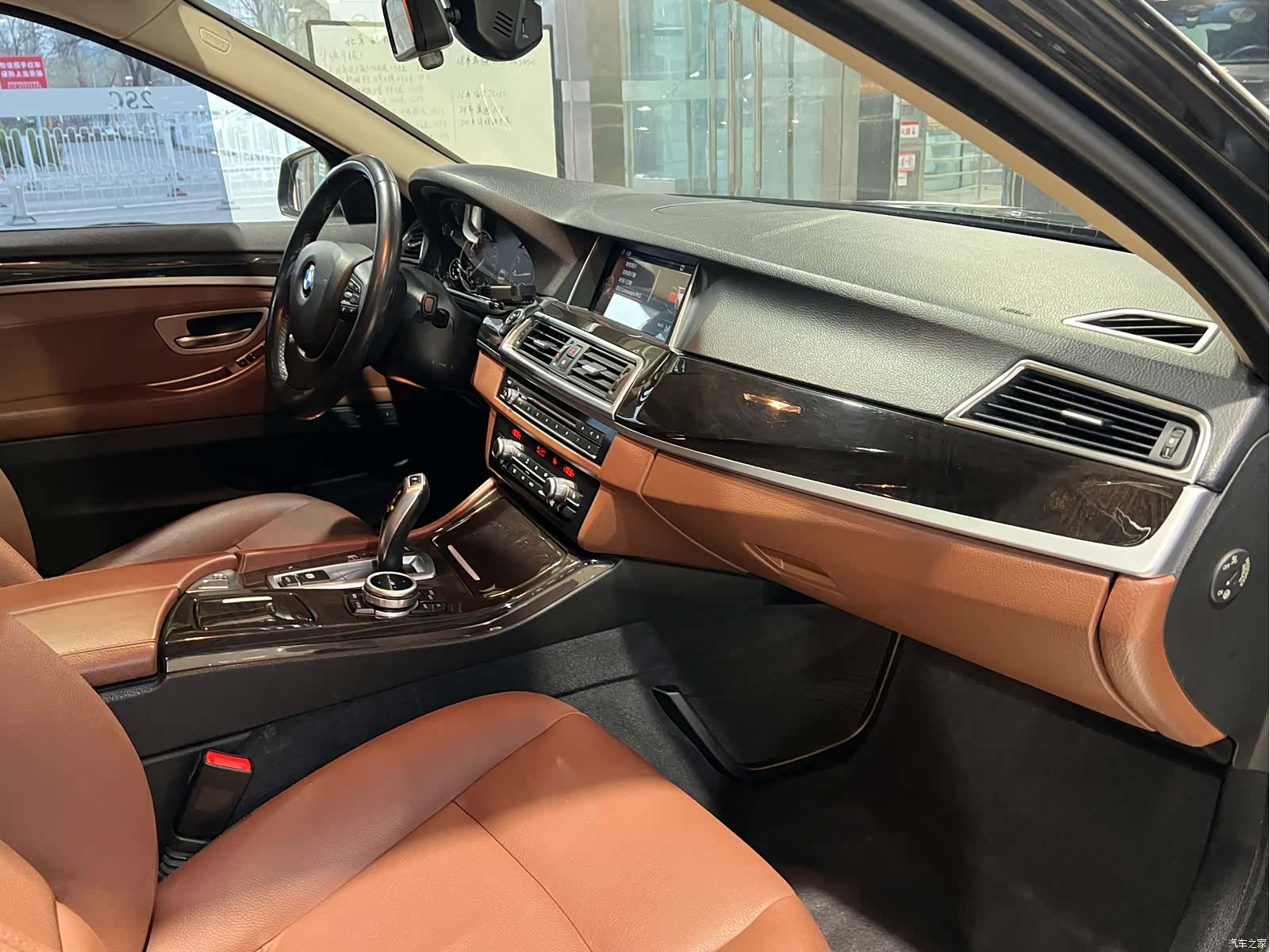 BMW 5 Series, 2017 21