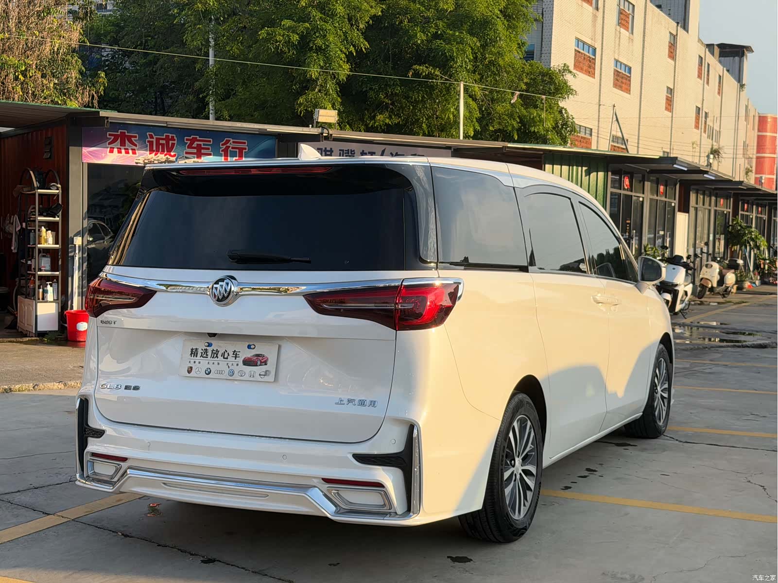 Buick GL8, 2020 6