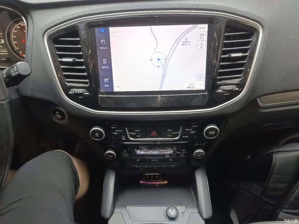 Geely X6, 2017 13