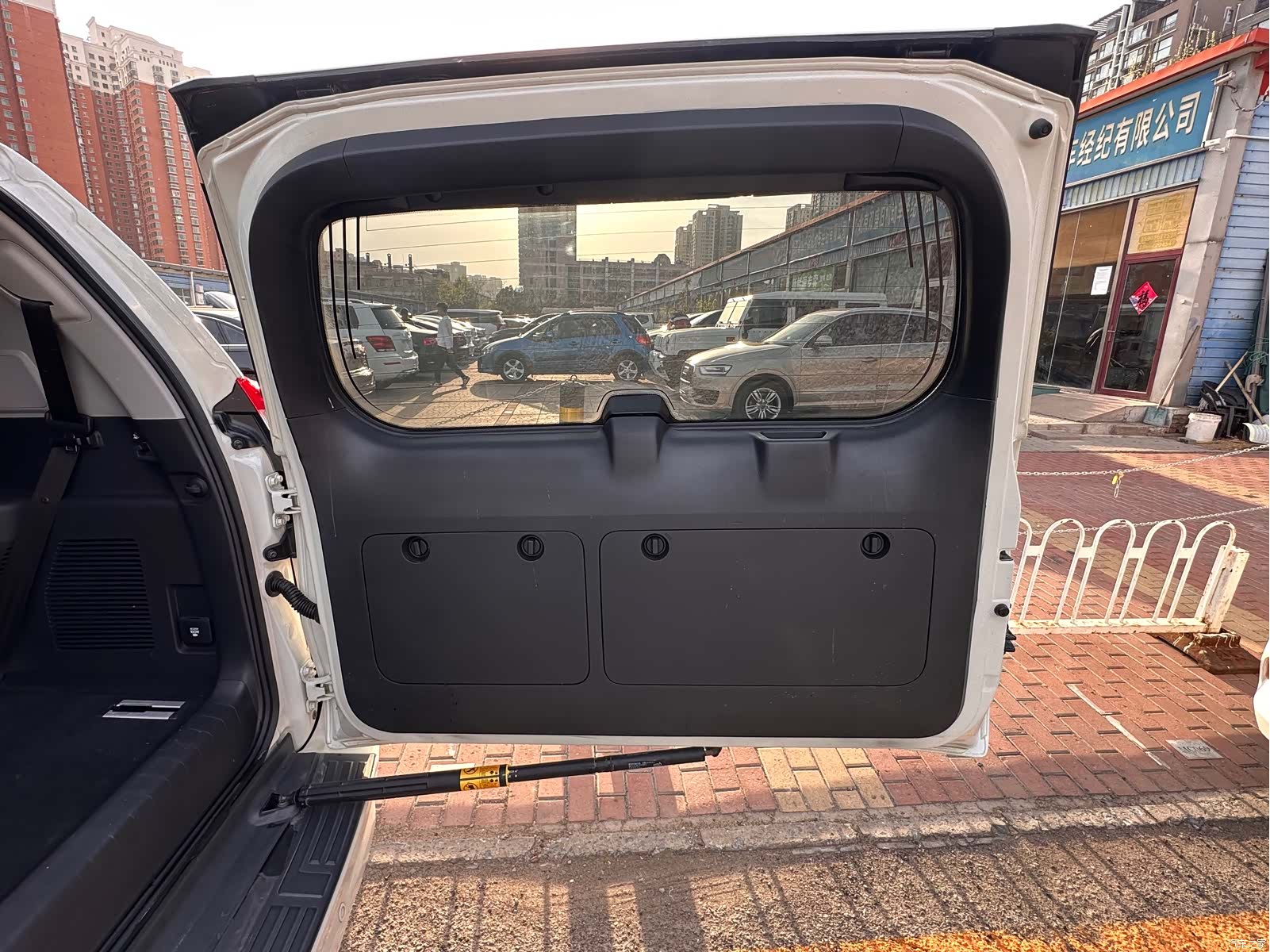 Toyota Prado, 2016 17